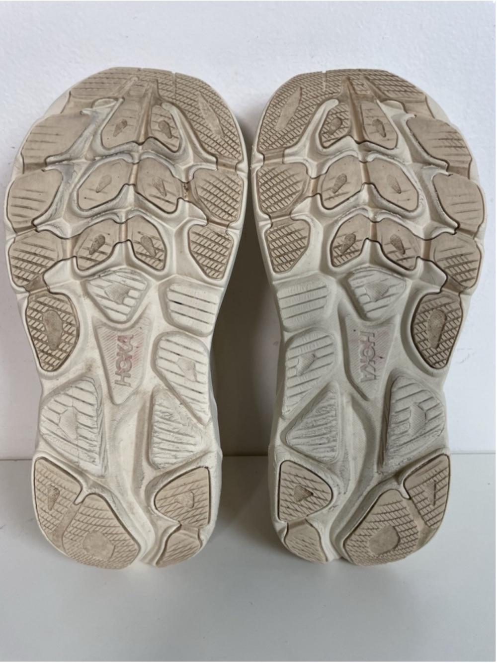 Hoka Clifton 10 Women's Size 7B Vanilla Birch Running Shoes Sneakers - Picture 7 of 9